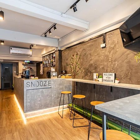 Snoozzze Hostel ใกล้รถไฟฟ้า ย่านบางรัก (Adults Only) Bangkok Eksteriør bilde