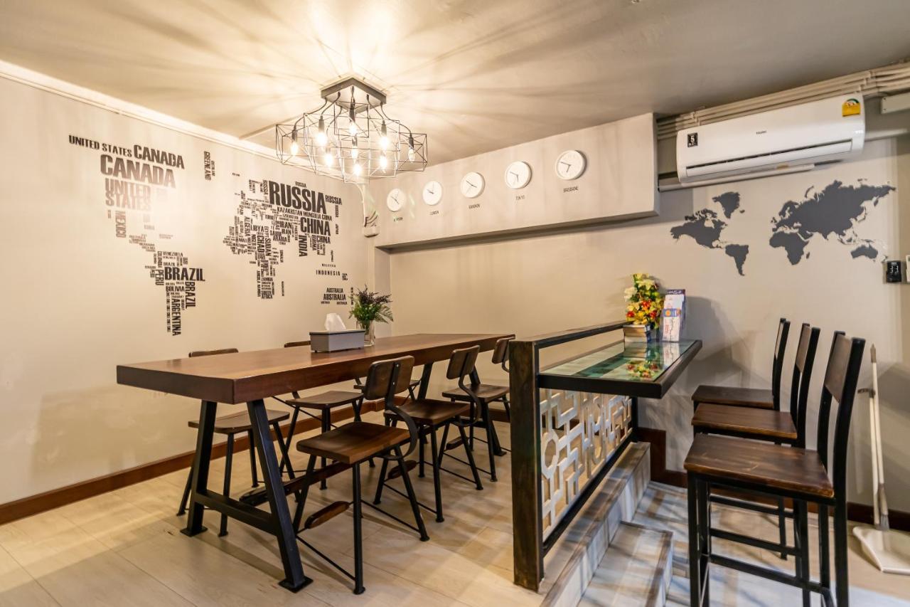 Snoozzze Hostel ใกล้รถไฟฟ้า ย่านบางรัก (Adults Only) Bangkok Eksteriør bilde