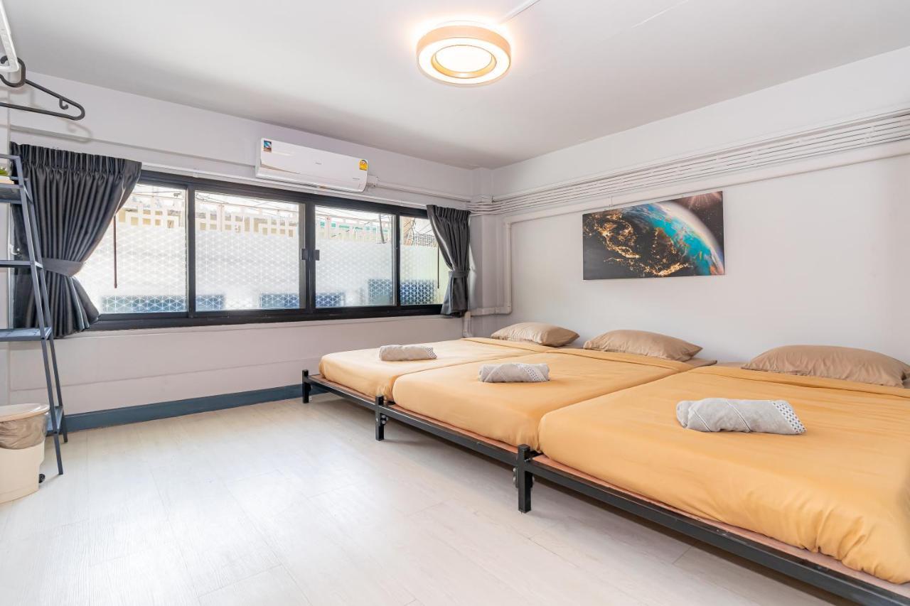 Snoozzze Hostel ใกล้รถไฟฟ้า ย่านบางรัก (Adults Only) Bangkok Eksteriør bilde