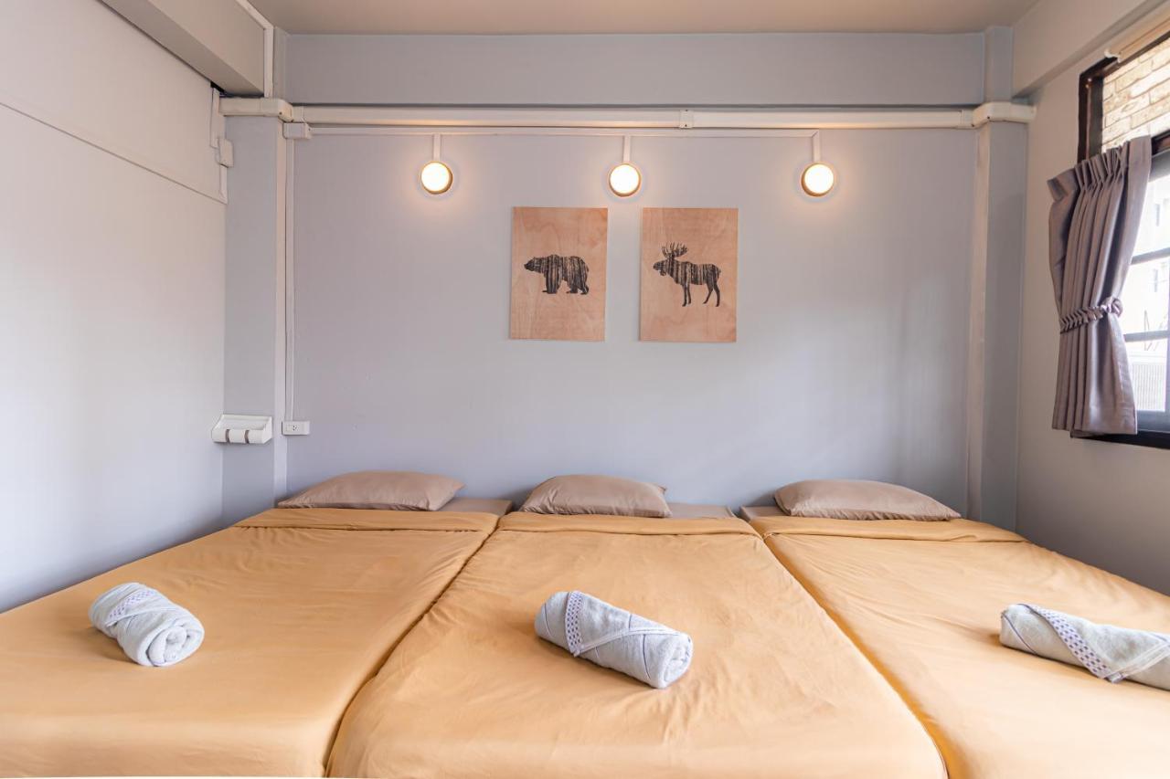 Snoozzze Hostel ใกล้รถไฟฟ้า ย่านบางรัก (Adults Only) Bangkok Eksteriør bilde