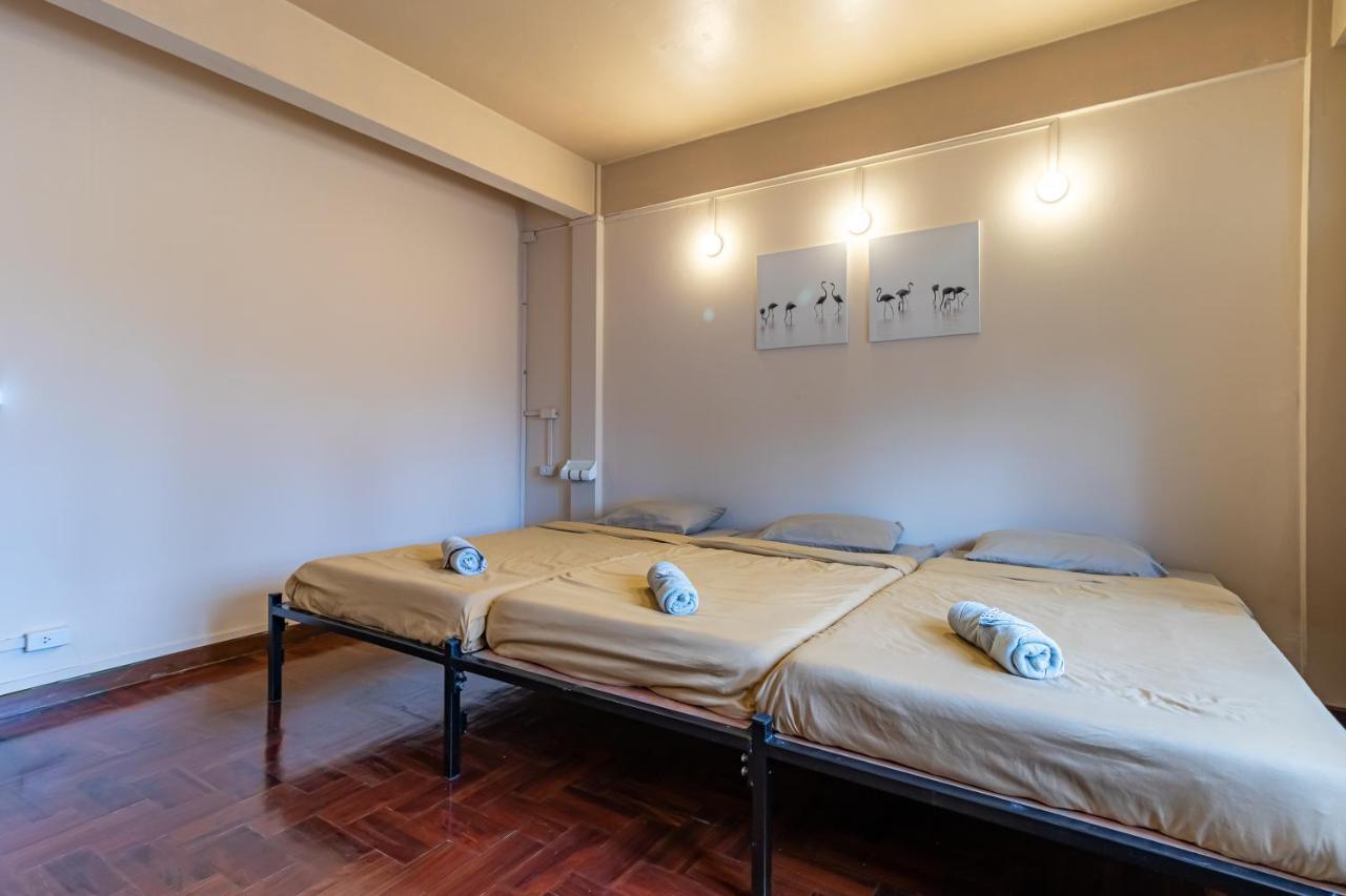 Snoozzze Hostel ใกล้รถไฟฟ้า ย่านบางรัก (Adults Only) Bangkok Eksteriør bilde